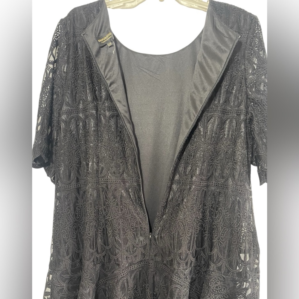 Giovanna Signature Embroidery Luxurious
Lace Black Dress Size 22W - Picture 8 of 9